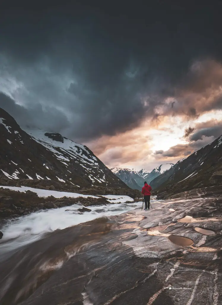 Opplev naturens prakt på Strynefjellet, et imponerende fjellområde som strekker seg mellom Stryn kommune i Vestland og Skjåk kommune i Innlandet